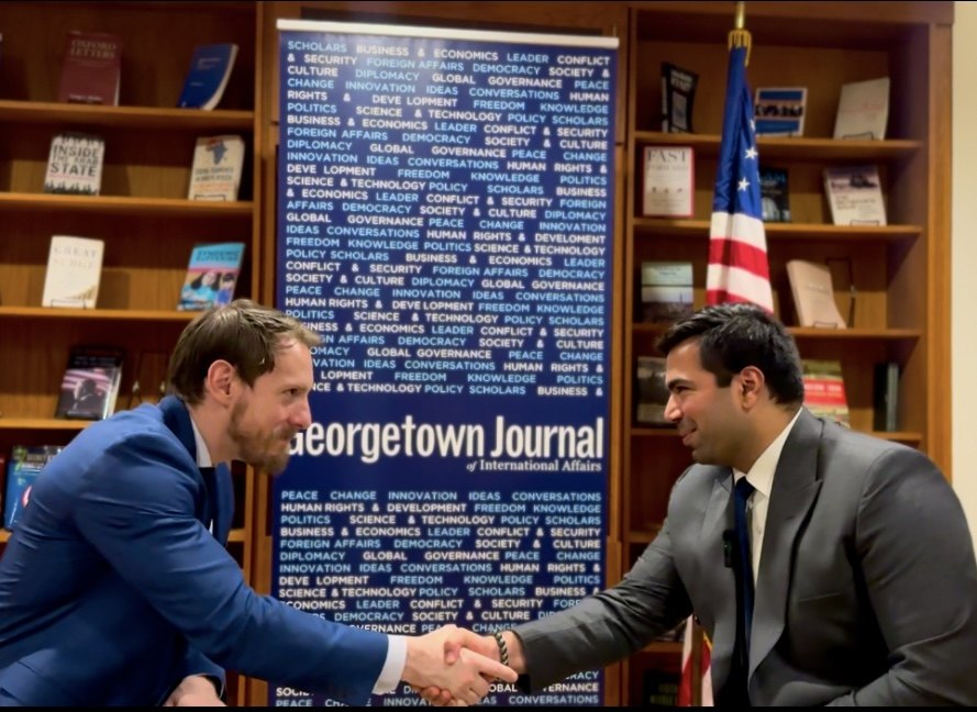 Ali Unar interviewing Justin Fanelli, Chief Technology Officer of the United States Navy